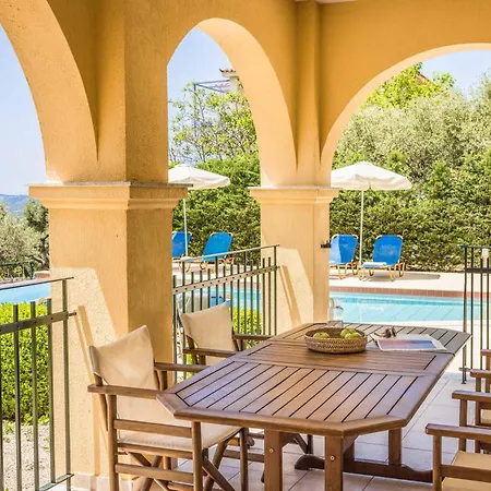 Mihas Villa Vlachata