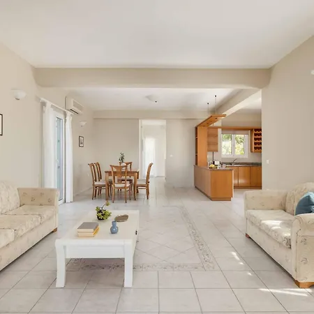 Mihas Villa