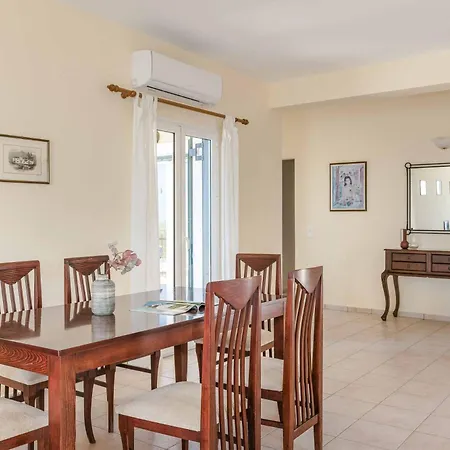 Mihas Villa *
